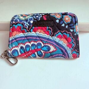 NWOT Vera Bradley RFID Haymarket Paisley Wallet